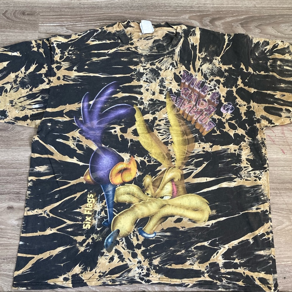 VTG 1997 SixFlags Wile E Coyote Tye-Dye t-shirt